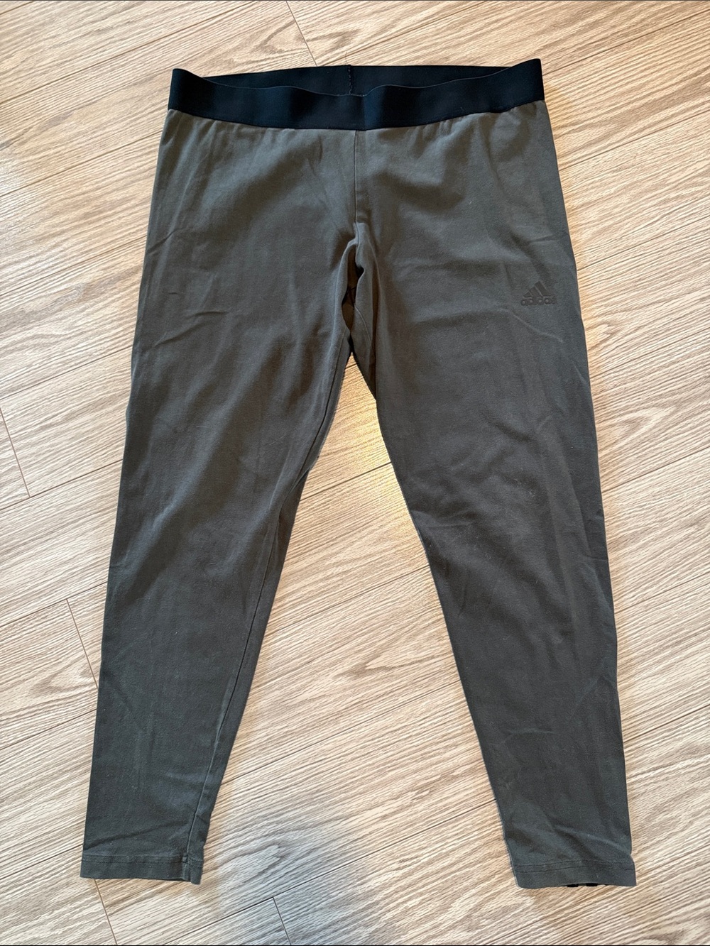 Adidas leggings